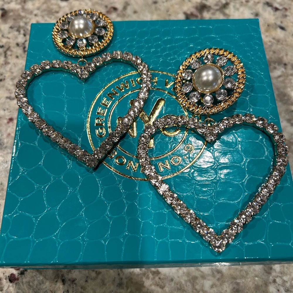Spring Statement Heart Earrings - Picture 3 of 3